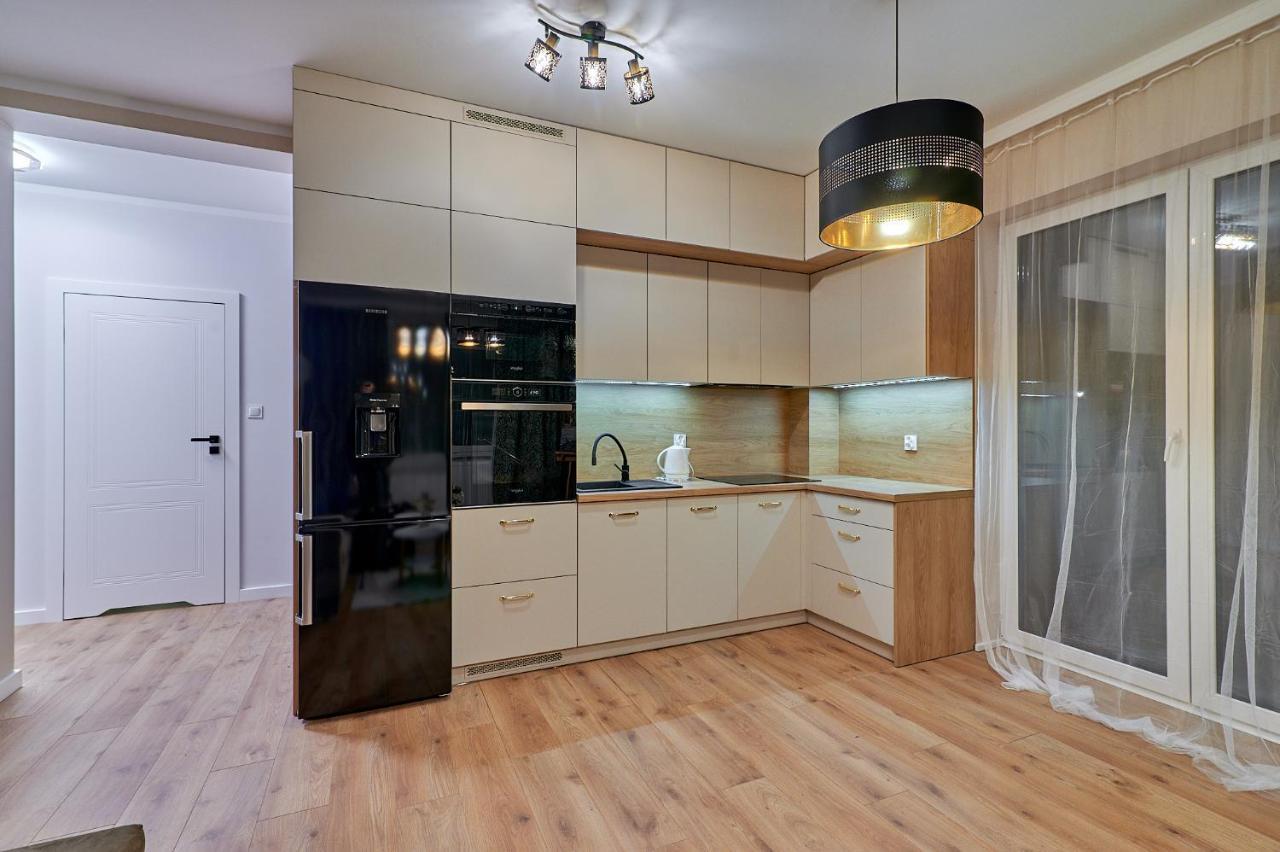 Apartament Z Ogrodem ピワ エクステリア 写真